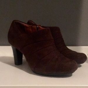 Brown low booties